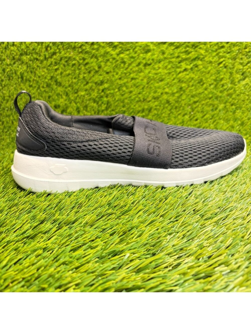 Skechers Go Walk Joy Light Smile Womens Size 8 Black Walking Shoes Sneakers